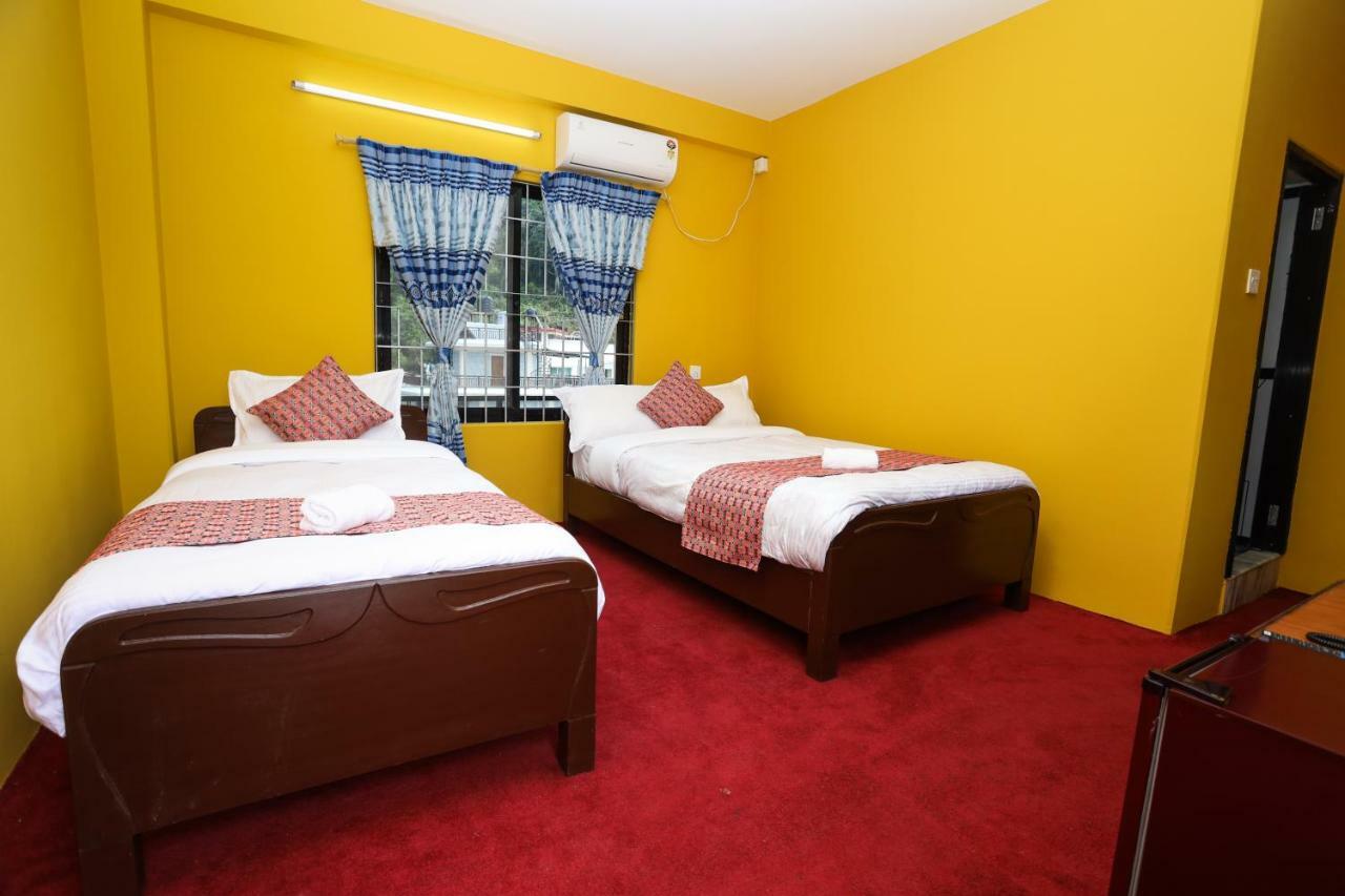 Hotel Blue Magnet Pokhara Exterior foto